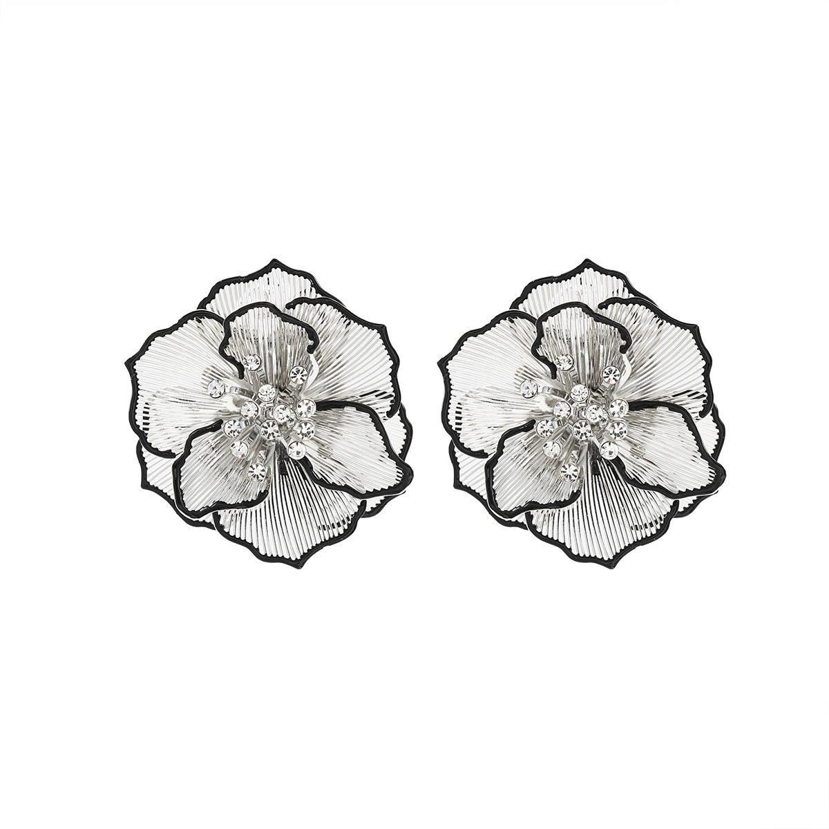 

Комплект украшений в стиле ретро с ожерельем, браслетом и серьгами из жемчужной камелии для женщин