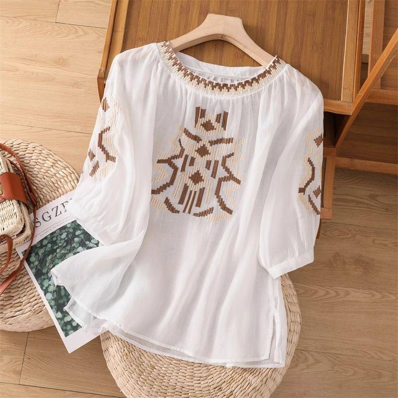 Women Summer Round Neck Three Quarter Sleeve Geometric Embroidery Casual Blouse