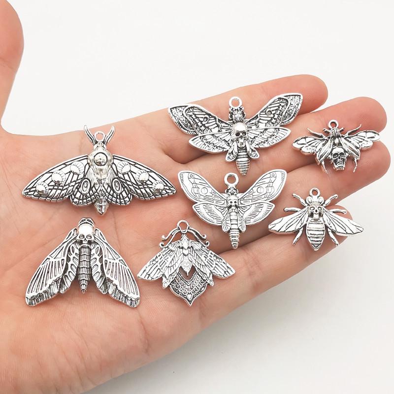 Gothic Skull Moth Pendant: Zinc Alloy Jewelry Accessory