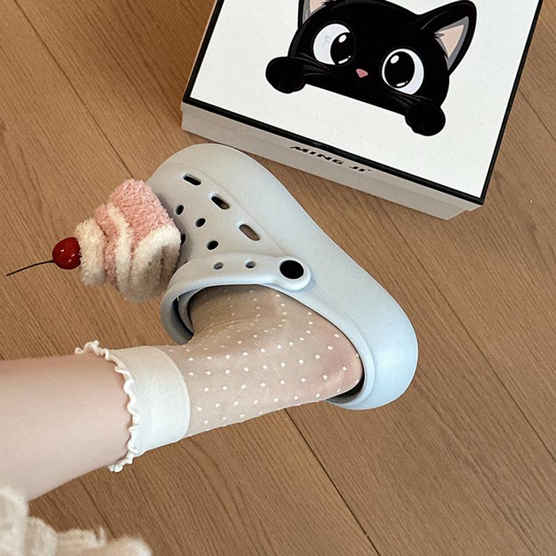 Cute Cartoon Cake Hole Shoes Women's New Summer Wear Casual Thick Soles Increase Height Breathable Bag Head Drag Tide