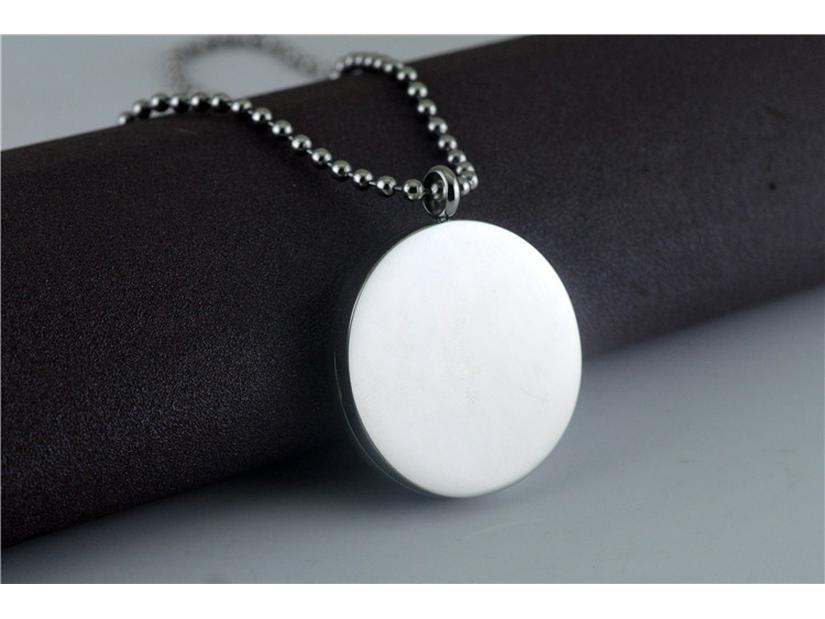 European & American Wisdom Tree Titanium Steel Necklace with Photo Pendant & Personalized Engraving - Gift STN654