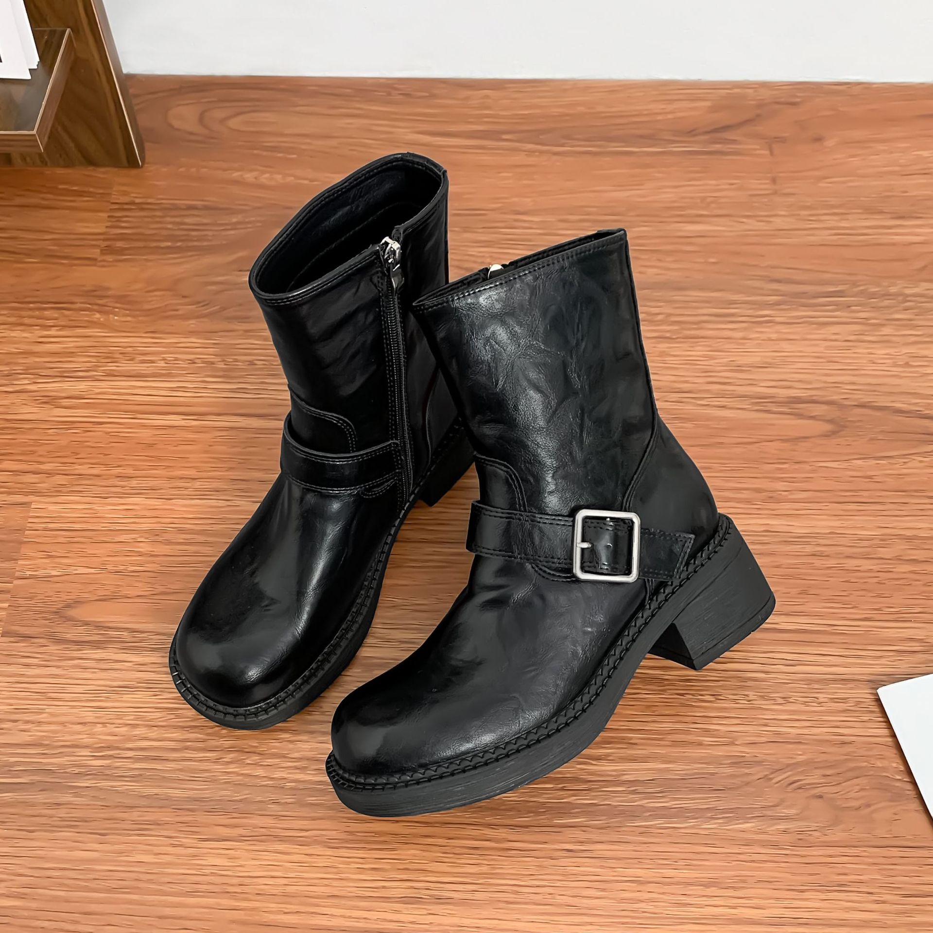 

2025 winter new short Martin boots women s side zipper small thick-soled heightening elastic boots women s retro 35