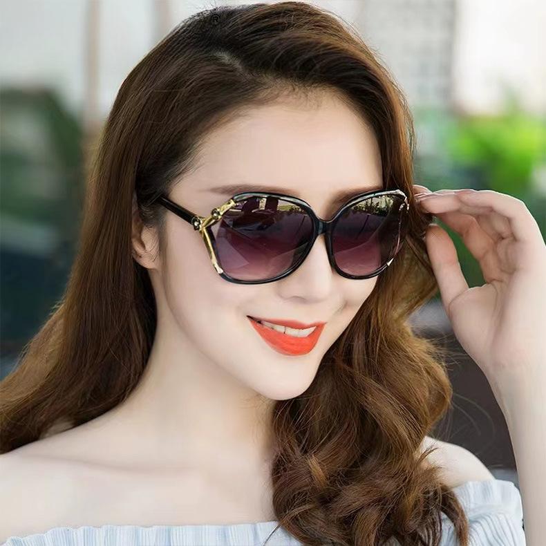 New Large Frame Circular Shape Sunglasses Women's Brand Designer Fashion Sun Glasses Women Driving Eyewear UV400