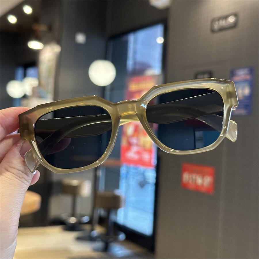 

New Girls Boys Sunglasses Outdoor Sun Protection Children Vintage Eyeglasses Protection Classic Kids Shades UV400 Eyewear 1PC