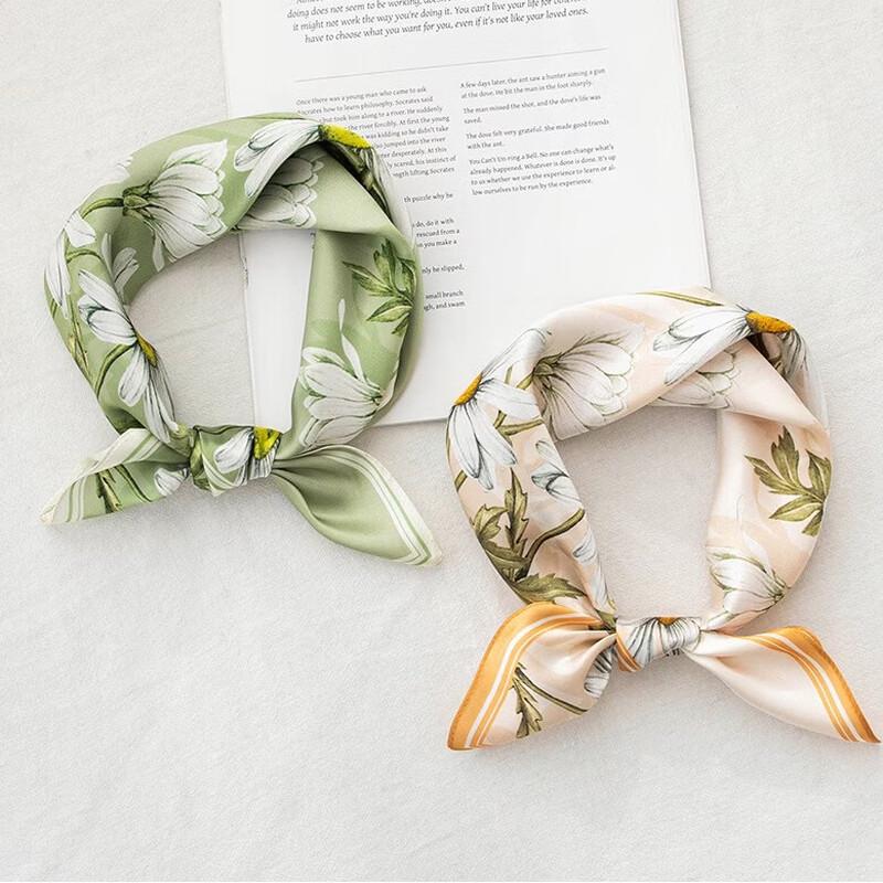 Damska jedwabna kwadratowa chusta DayApril z jedwabiu morwowego 53x53cm