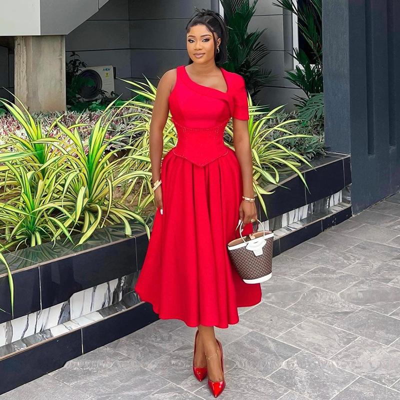 

Женские летние платья трапециевидной формы миди с короткими рукавами и наклонным вырезом на поясе M красный