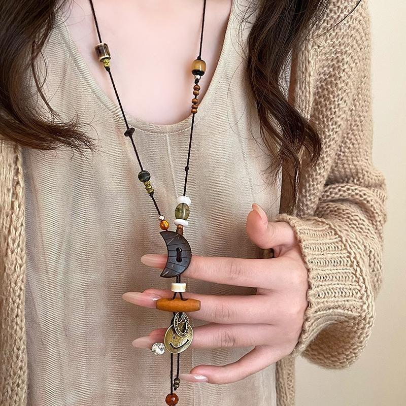 

Ожерелье из дерева и керамики с улыбающимся полумесяцем и плетеной веревкой, женское, в ретро этническом стиле, длинная цепочка для свитера, новое украшение в китайском стиле Brown Crescent Smiley Necklace