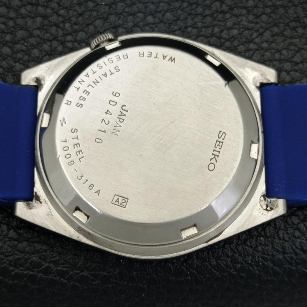 SEIKO VINTAGE AUTOMATIC 7009A JAPAN MENS FERRARI DIAL WATCH a700519-5