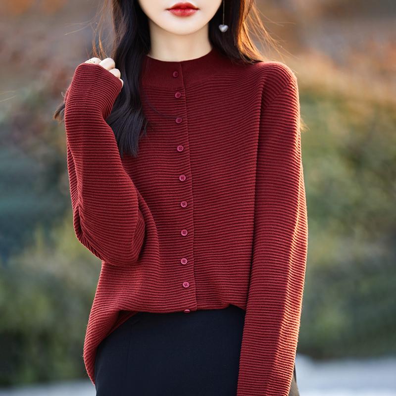 Leichte Strickjacke für Damen aus 50 % Wolle und 50 % Maulbeerseide – vielseitige Strickware für 4 Jahreszeiten für ganzjährigen Komfort und Stil