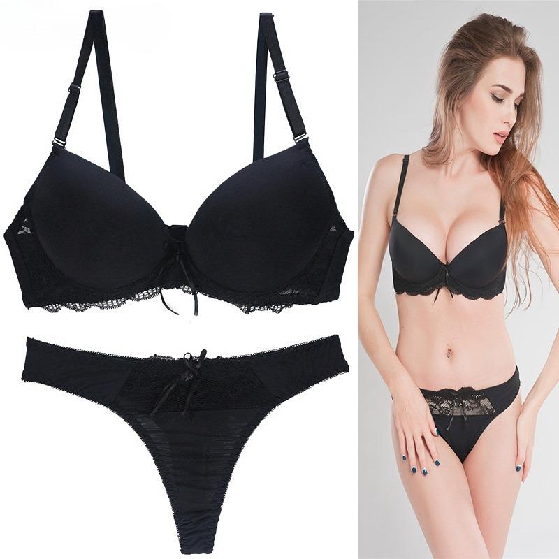 Sexy Lace Push-up Bra and Thong Set Plus-size Anti-sagging Lingerie with Skin-friendly Comfortable Panties