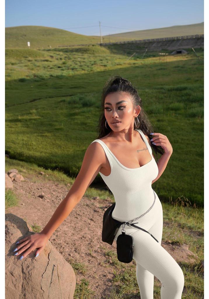 Women's Sleeveless Ribbed Tank Yoga Jumpsuit - Body Shaping Sport Jumpsuit