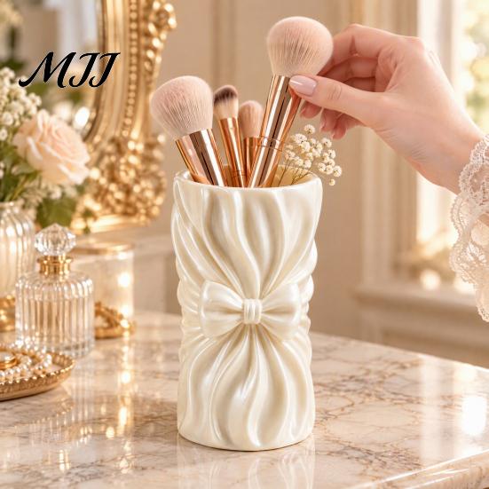 Girly Aesthetic Pen Cup 3D Printed Bow Storage Holder, Ruffled Makeup Brush Cup, Decorative Pleated Holder Desktop Organizer for Vanity Table