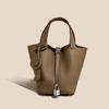 2025 Trending Women's Genuine Leather Cowhide Bucket Bag: Versatile, Top Layer Vegetable Tanned Handbag