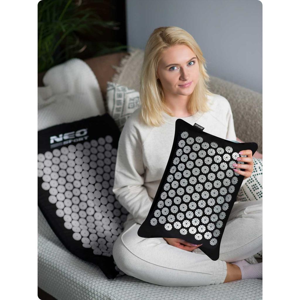 Neo-Sport Ns-903 Acupressure Mat with Spikes, Black and Silver