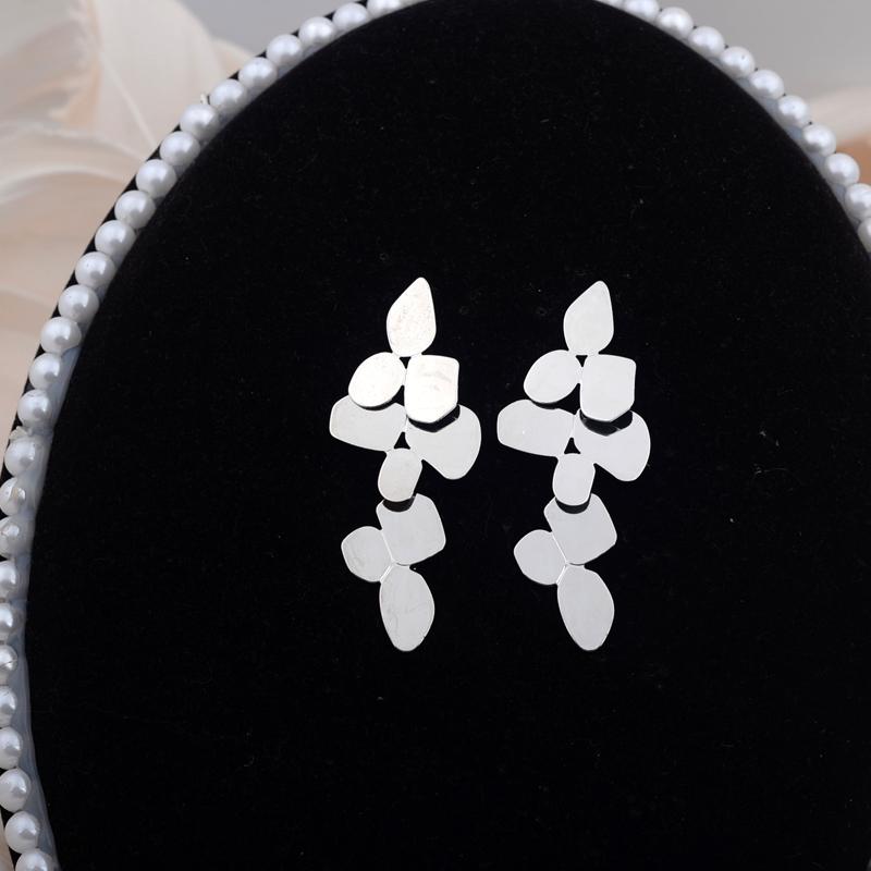 Irregular Geometry Leaf Long Dangle Earrings Retro Exaggerate European Statement Jewelry Golden  Color Punk Party Ear Acc