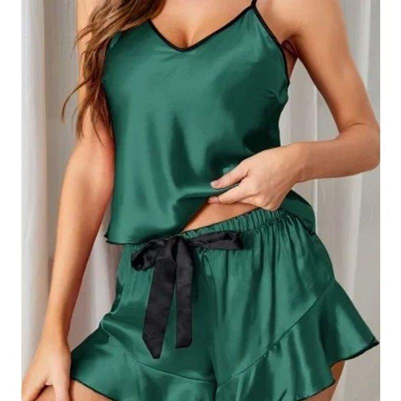 

Однотонный комплект майки и шорт с V-образным вырезом Однотонный костюм с шортами на бретелях и V-образным вырезом Green M(M)