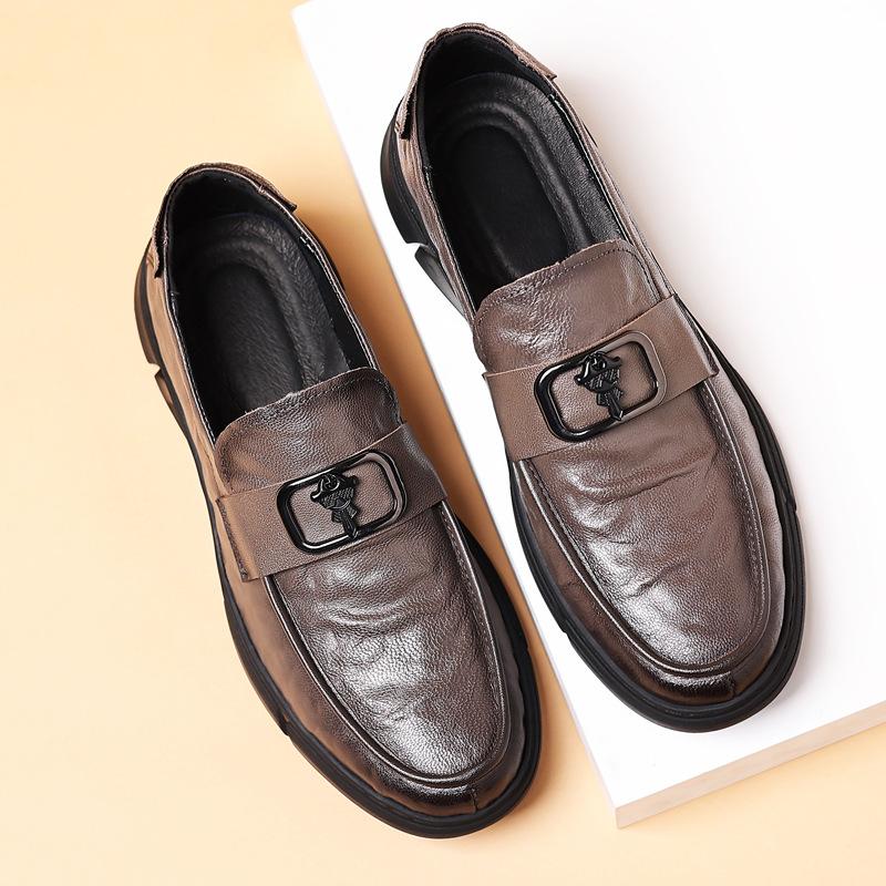 New Shoes for Men Genuine Leather Casual Shoes Spring Business Flat Skateboard Shoes Street Sheepskin Leisure Slip-on Loafers