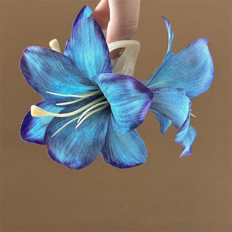 High-End Forest Style Lily Flower Hair Clip - Aesthetic Simulation Shark Grip for Women