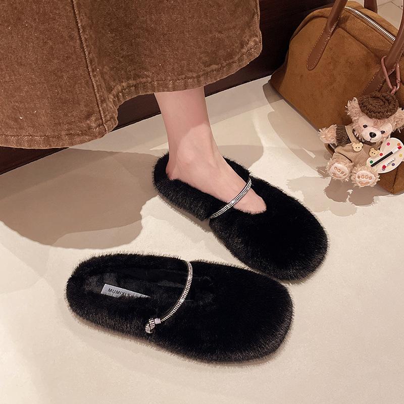 2025 autumn and winter Korean version cotton shoes plush shoes warm plush shoes soft-soled versatile slippers