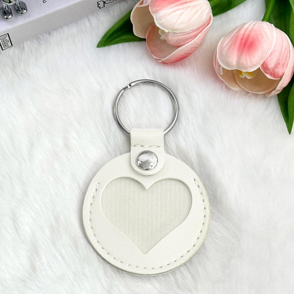 Creative Leather Keychain For Storing Pet Hair