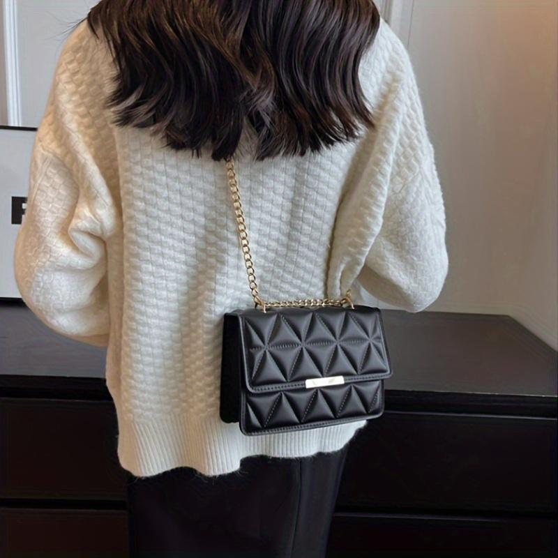Fashion Chain Bags for Women Small Handbags Elegant Square Bags Luxurious Quilted Diamond Handbags Square Backpacks Perfect for Daily Outings Shopping