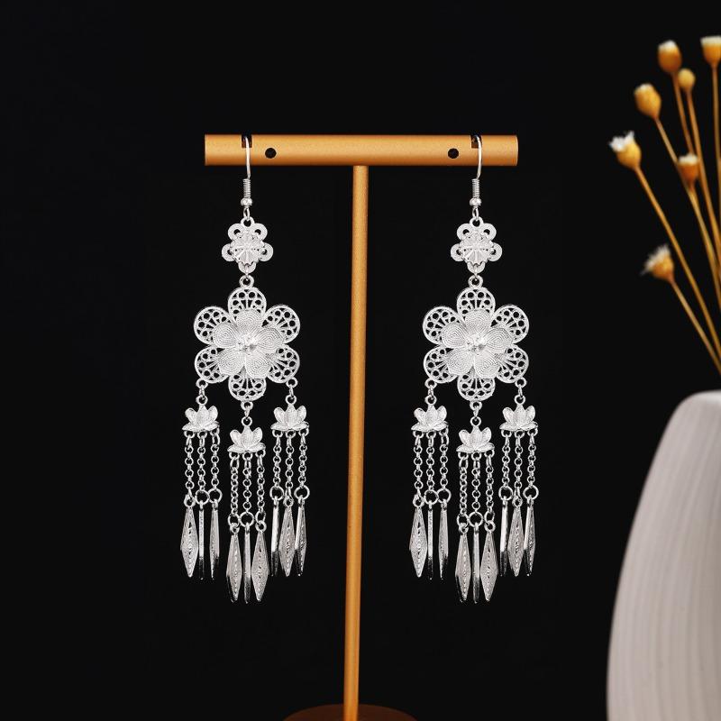 New Miao Long Tassel Minority Earrings, Light Luxury Miao Silver Exaggerated Fashion Temperament Earrings