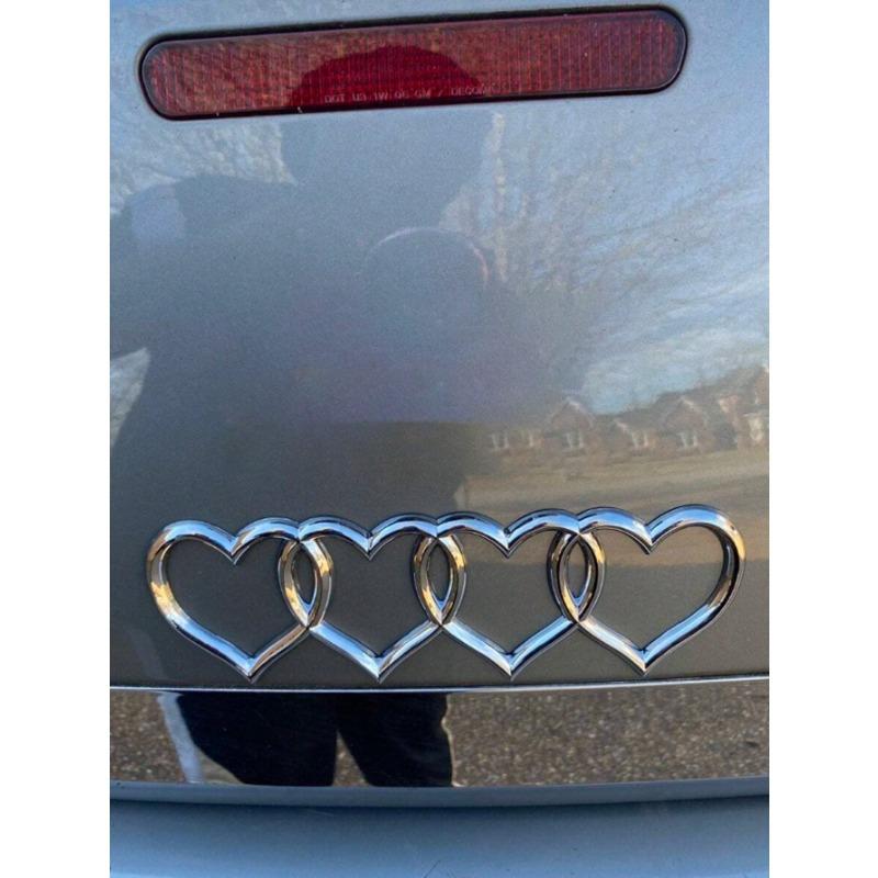 3D Heart Logo Rear Trunk Emblem, ABS Car Badge Decal Sticker 3D Heart Shape Logo Rear Trunk Tail Label Badge Car Replacement