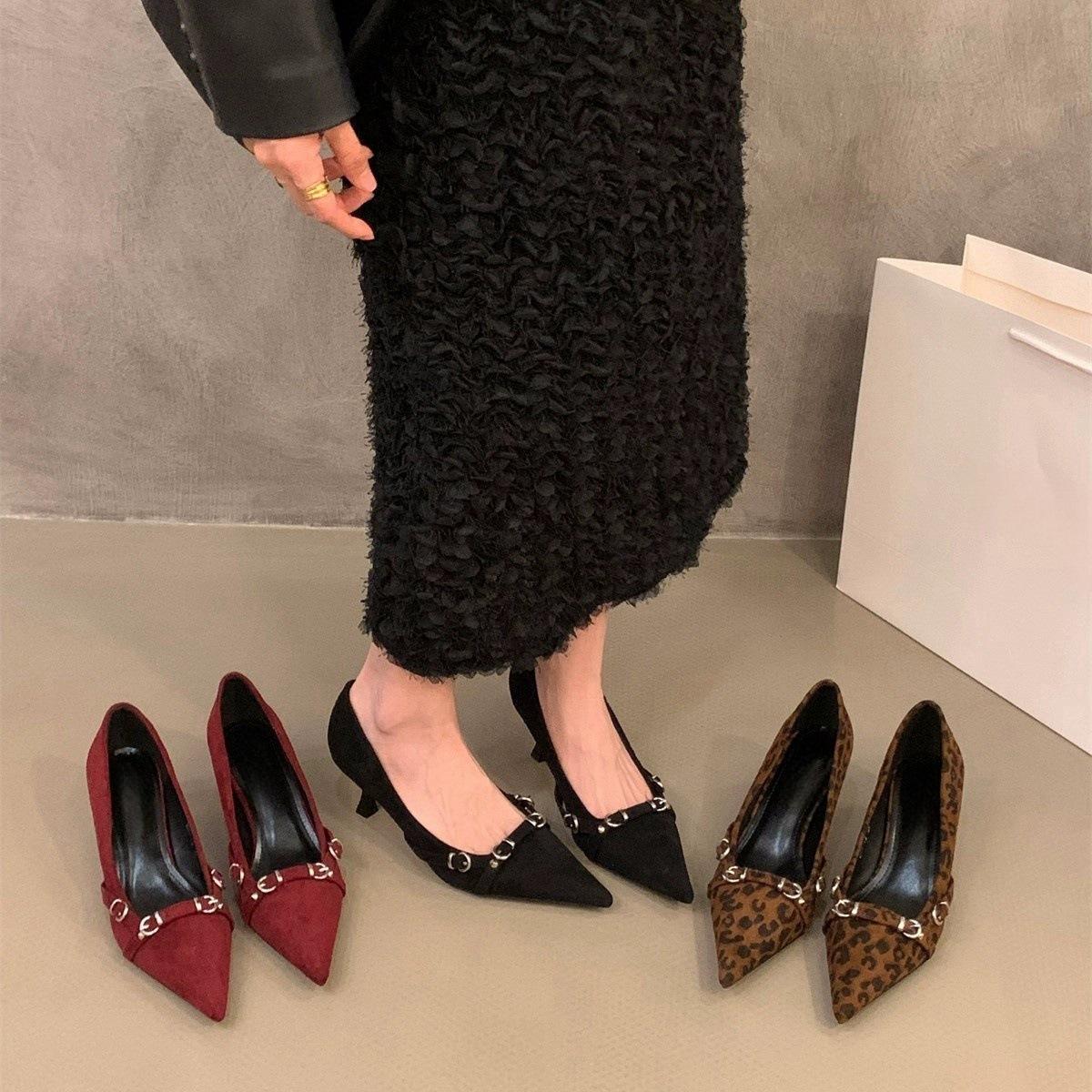 

Pointed black high heels women s shoes new spring and autumn with skirt stiletto suede commuter shoes 34 чорний