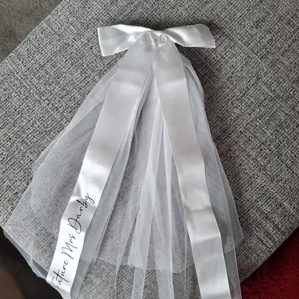 Personalisierter Brautschleier Junggesellinnenabschied Schleife Schleier Zukünftige Frau Geschenk Braut Zubehör Hochzeit Verlobung Brautparty