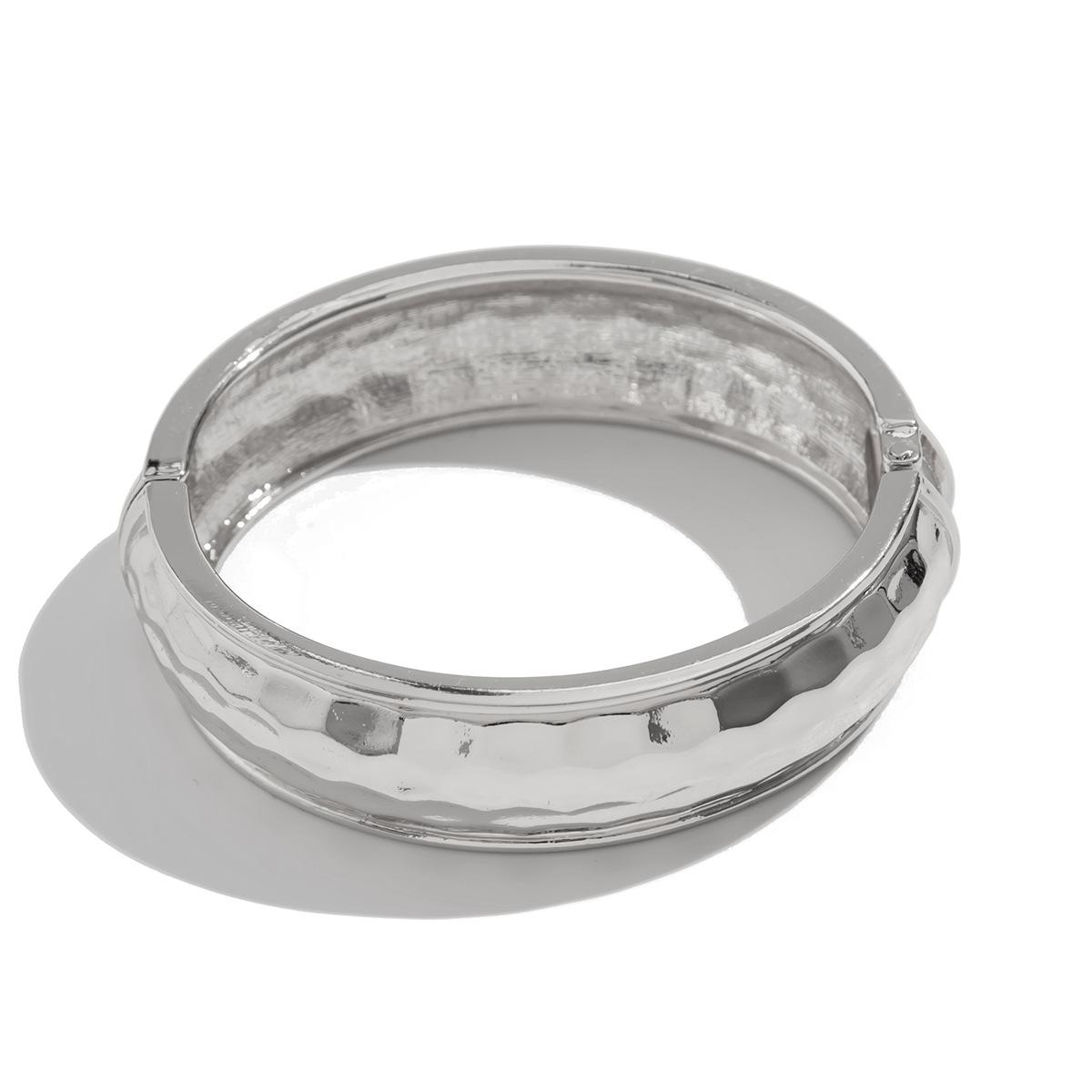 

Браслет-манжета женский открытый, гладкий, с узором в виде стука, простой, с универсальной застежкой-пружиной