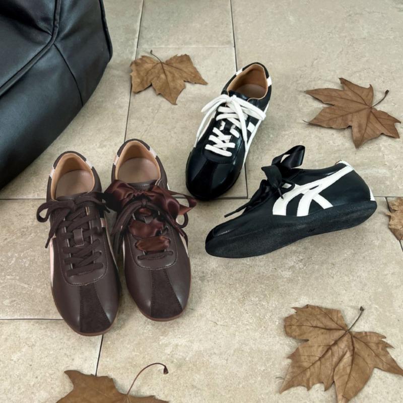 Cowhide version ~ retro contrast stitching women's leather casual sneakers soft soles comfortable ribbons