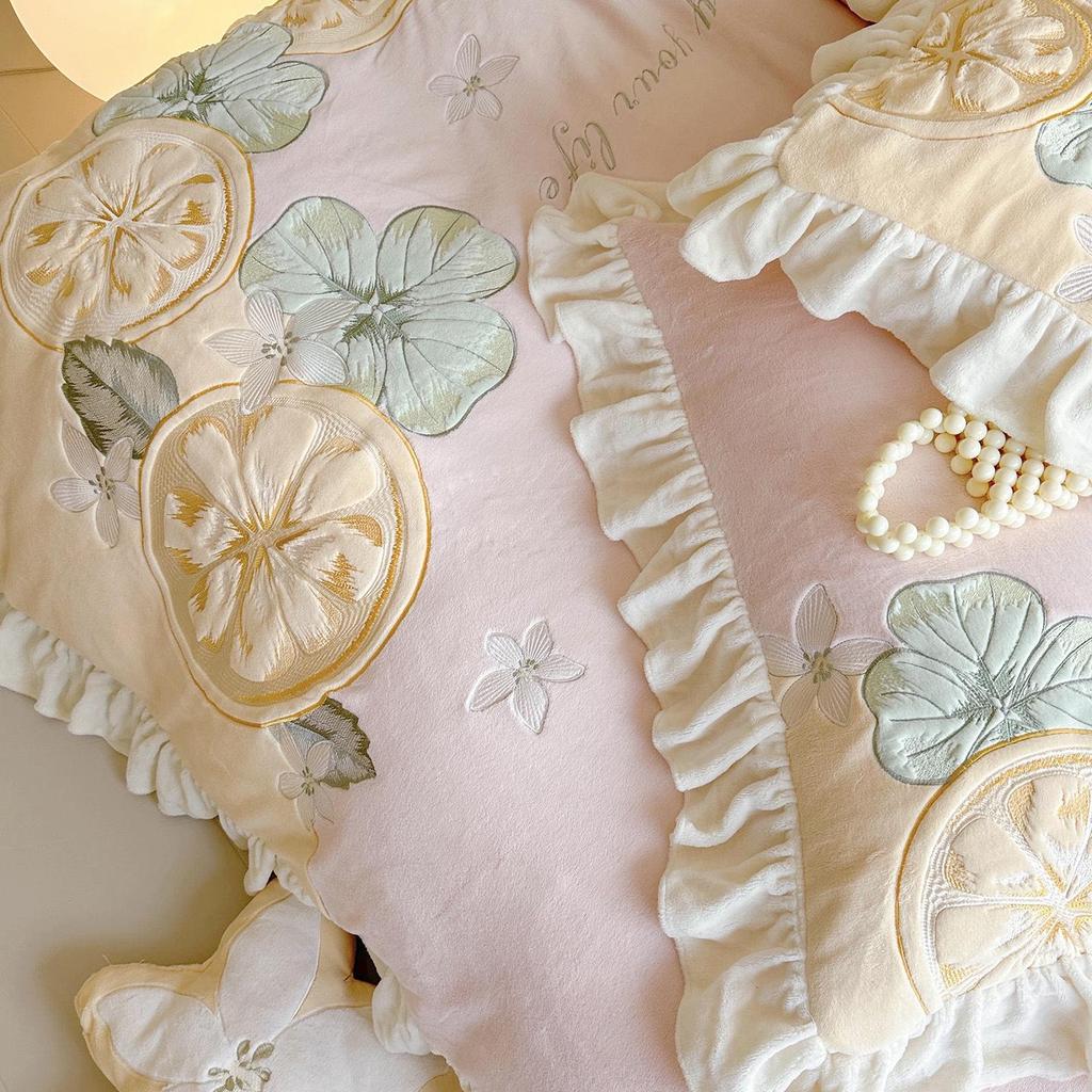 2025 Niedliches Zitronenmilch-Samt-Vierteiler Winter-Dicker Plüsch-Korallenfleece Bettbezug-Set