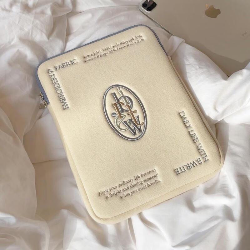 Simple Letter Design Tablet/Laptop Protective Sleeve