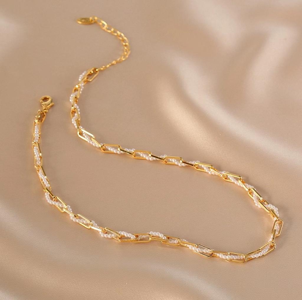 French Fairy Camellia Retro Pearl Necklace Female Niche Design Elegant Collarbone Chain