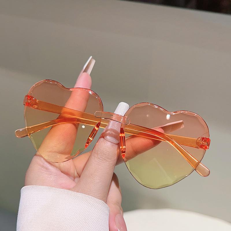 

1/6 шт. Безободковые солнцезащитные очки в форме сердца для детей Новые милые разноцветные детские очки Модный дизайн Декор Солнцезащитные очки