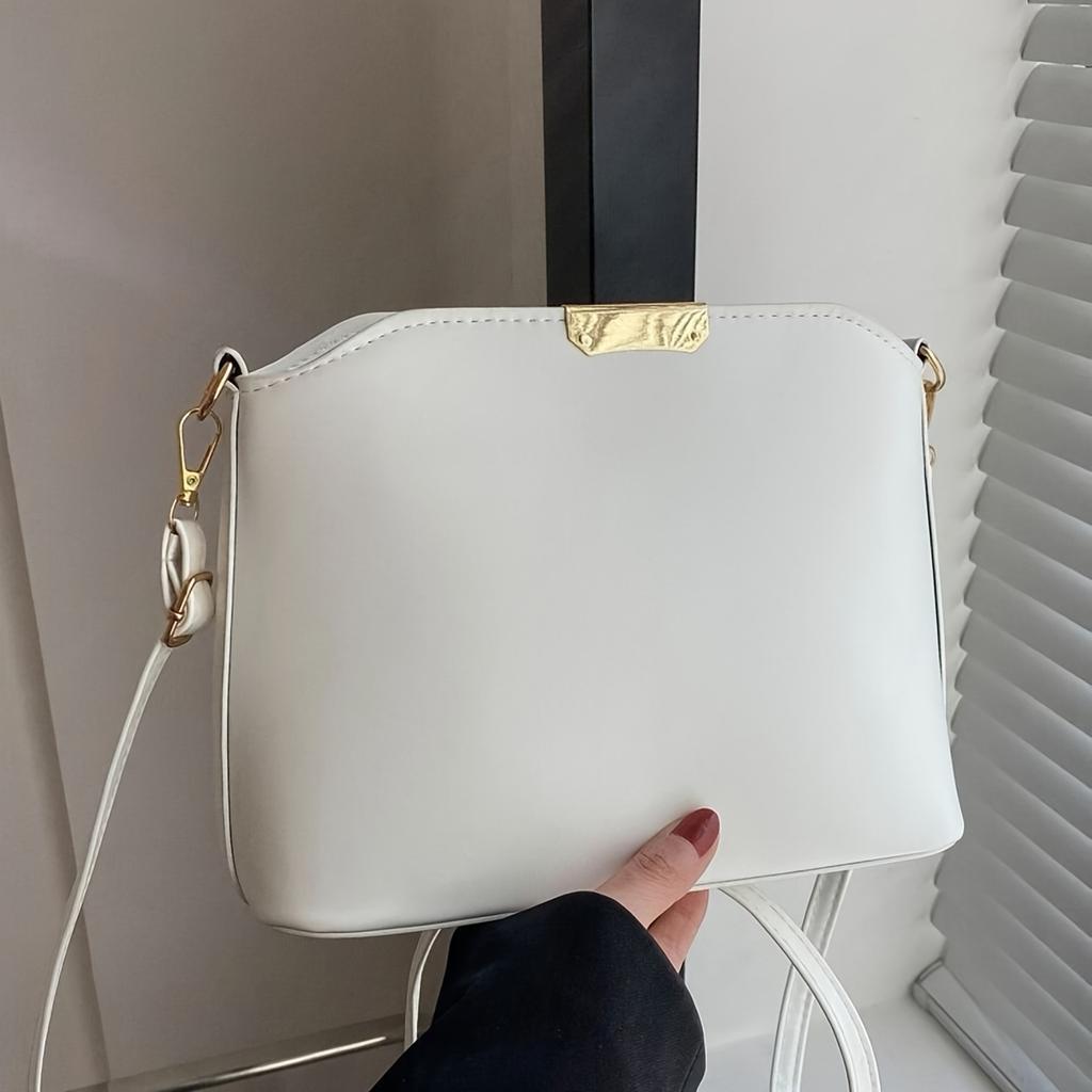 Minimalist Crossbody Bag  Stylish Metal Decor Bucket Bag Simple Shoulder Bag for Women Luxury Bag Retro Shell Handbags Purses