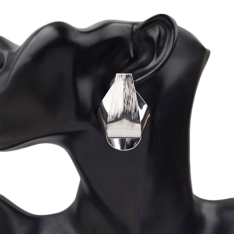 New European Exaggerated Dangle Earrings for Women Metal Geometric Statement Long Hanging Earrings Punk Personality Drop Earring