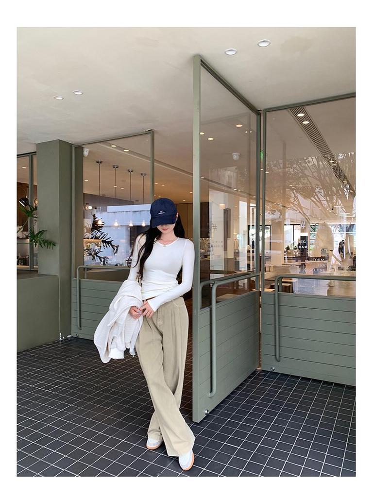 Elegant Slim Fit Long-Sleeve Round Neck T-Shirt for Women - Autumn/Winter Korean Style Base Layer