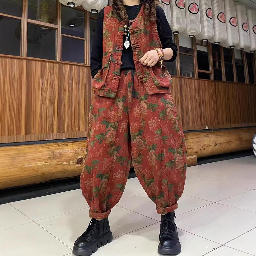 Spring Women's Retro Casual Set: Artistic Vest & Elastic Waist Pants