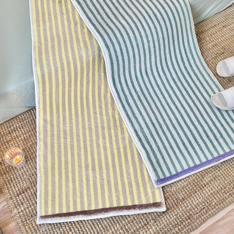 Schlafzimmer Nachttisch Langer Streifen Teppich Japanisch Koreanisch Schlichter Stil Gestreifte Fußmatte Balkon Fenster Weicher Plüsch Heimdekoration Teppiche