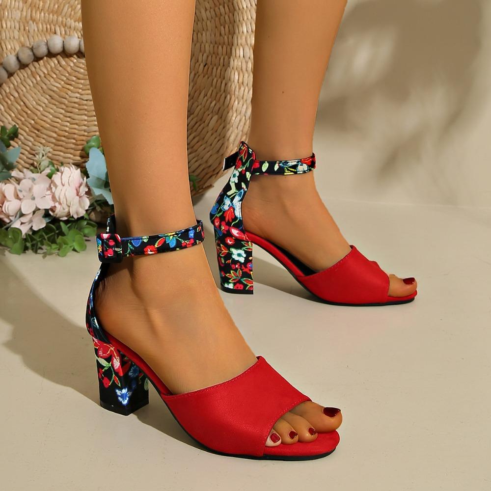 Damen Sommerschuhe 2026 Quadratische Hohe Sandalen Vintage Blumenmuster Offene Zehenpartie Hohe Absätze Damen Lässige Schnalle Knöchelriemen Sandalen