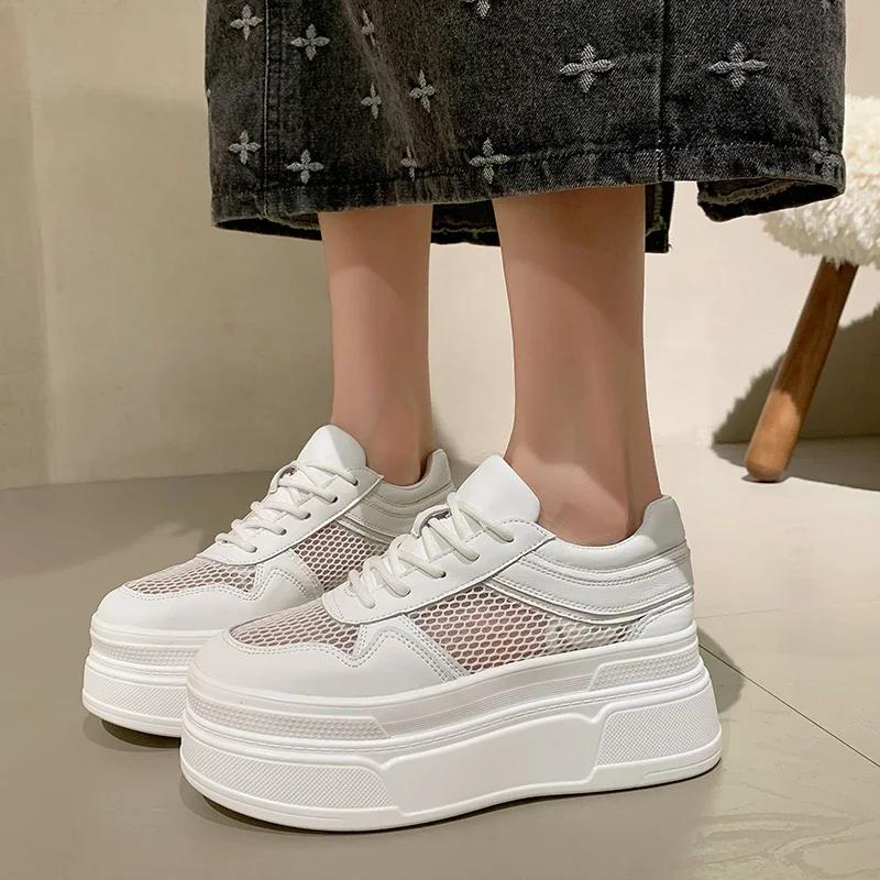 Fashion 2024 New Little White Shoes Women's Genuine Leather Thick Sole Single Shoes Popular Small and Tall Casual Women's Shoes