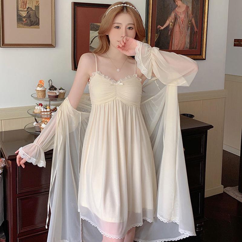 

Ночная рубашка с кружевной подкладкой и пижамный комплект на лето One Size