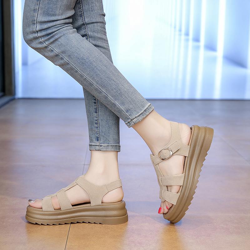 Walking Is Easy and Not Tiring, and Boken Cool Slippers Are Women's Non-slip Summer New Shoes.