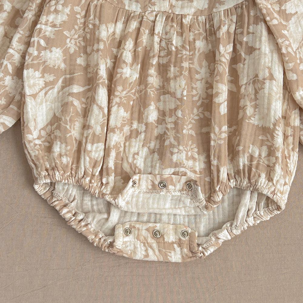 Spring New Baby Girls Bodysuit Edition Baby Fragmented Flower Newborn Bag Going Out Climbing Clothes