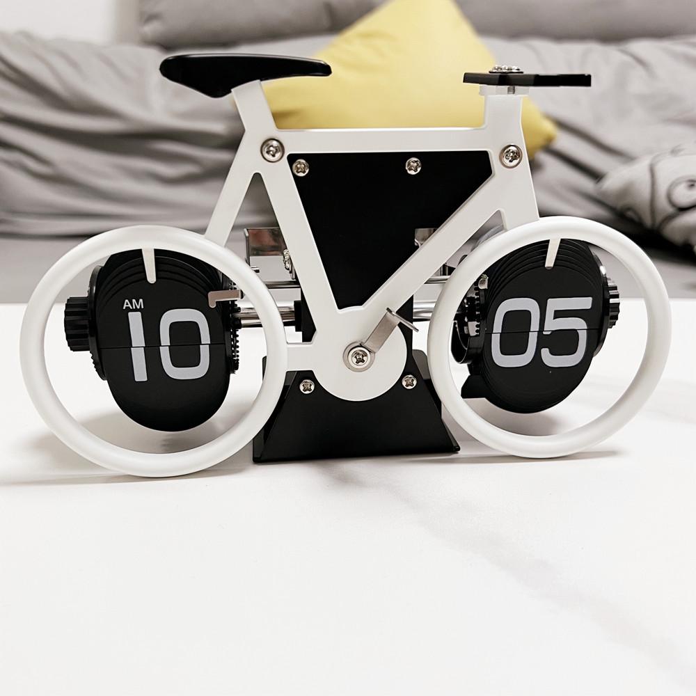 Creative Retro European Automatic Mechanical Desk Clock - Modern Simple Living Room Ornament