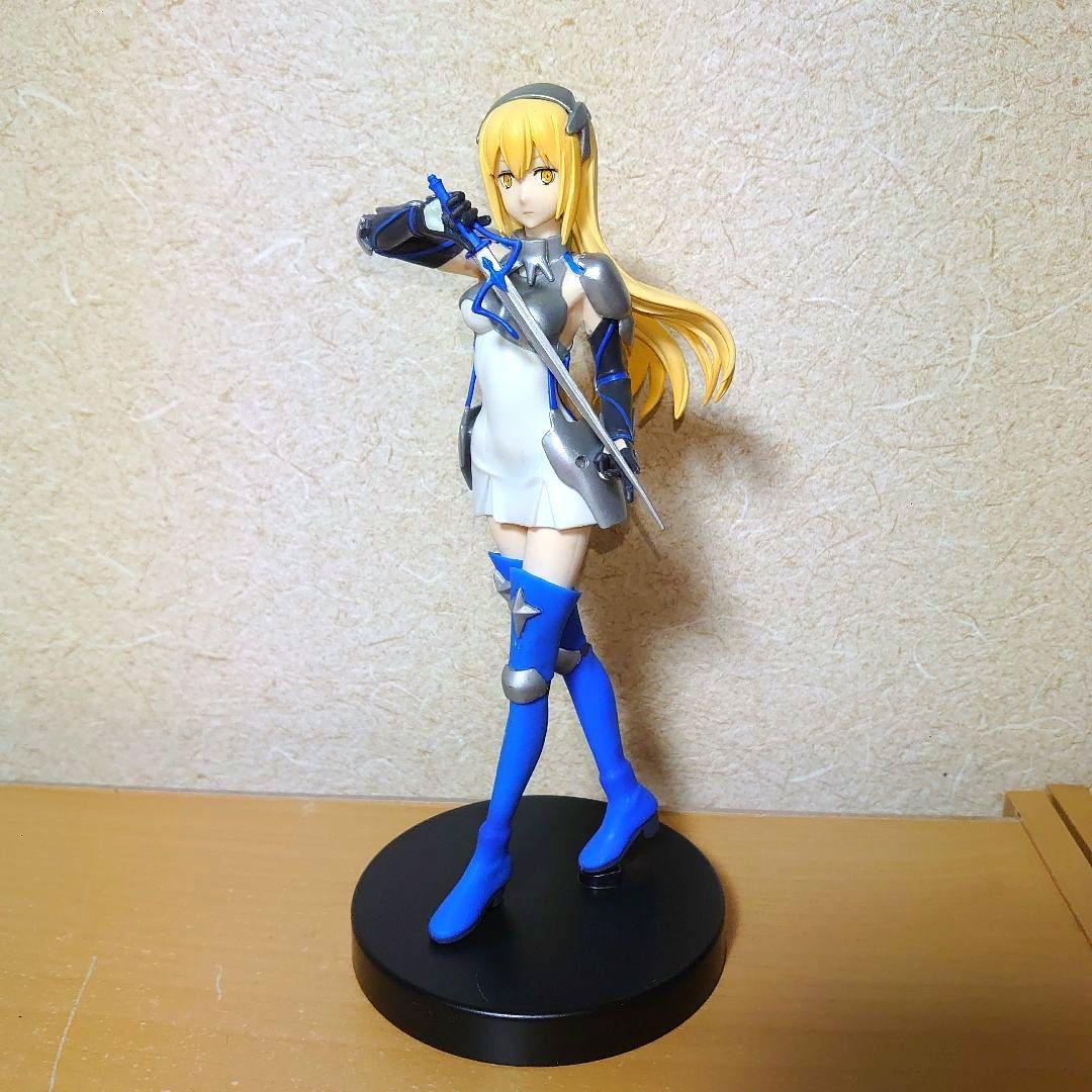 

[USED] Danmachi Aiz Wallenstein Special Figure