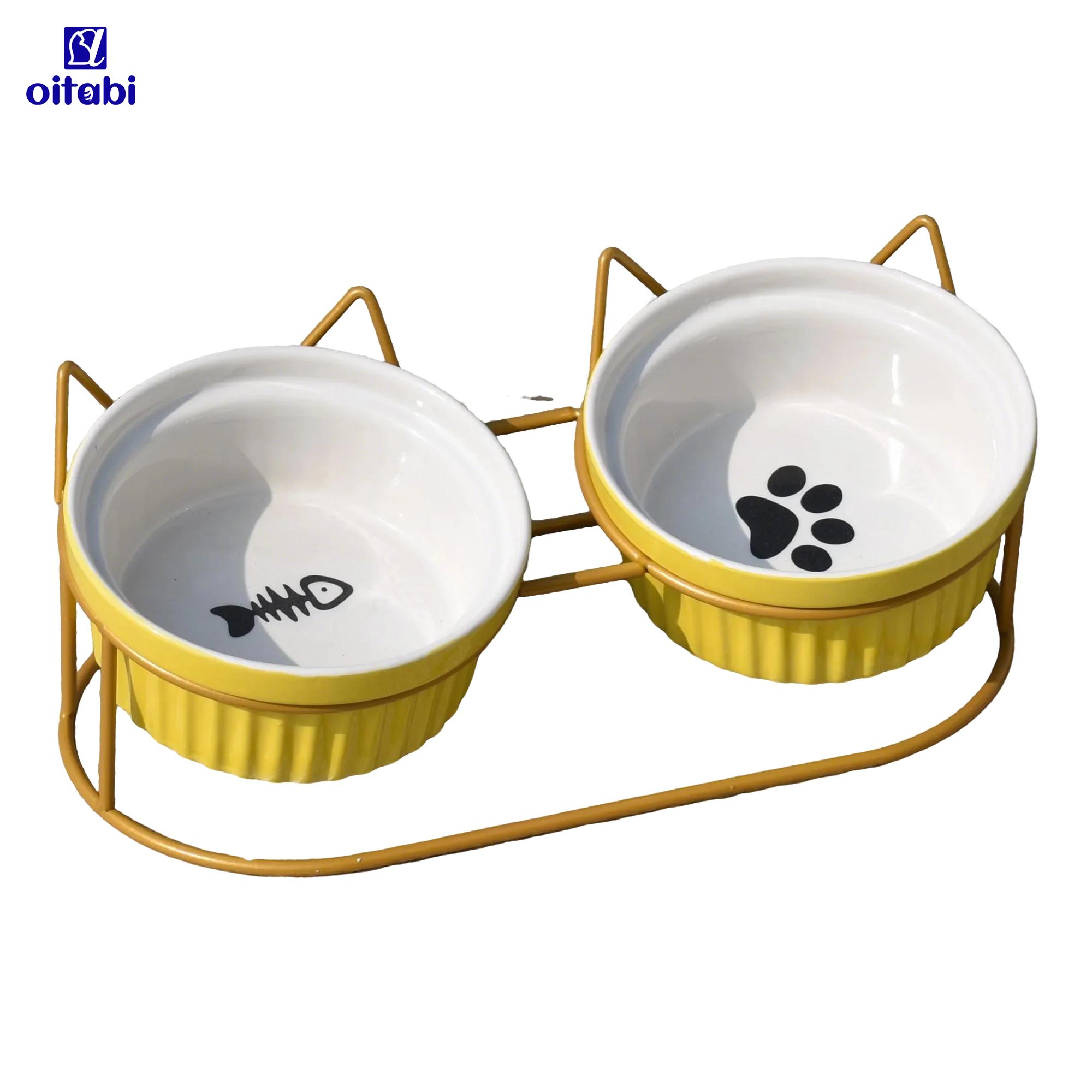 

Приподнятые миски для кошек Oitabi, наклонная подставка 15°, миски для кошек с защитой от рвоты, приподнятые миски для еды и воды, 2 керамические миски для кошек и щенков