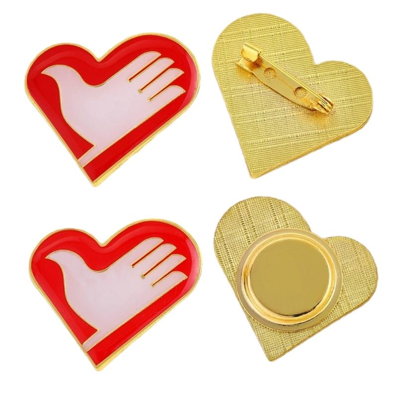 Volunteer Heart Shaped Badge Pin Portable Heart Volunteer Pin Fashionable Badge for Social Work and Volunteering