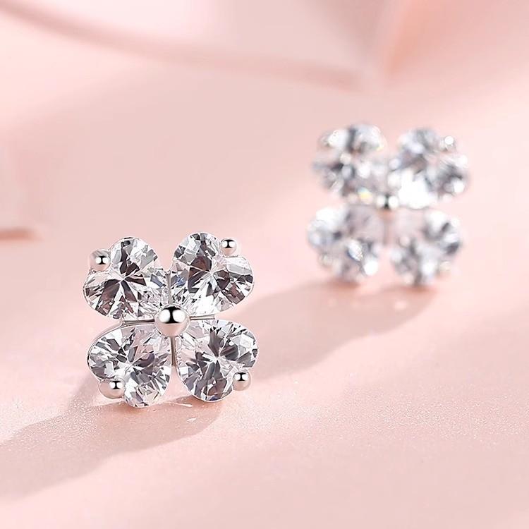 

Earrings Female Retro Design Sense of Senior Natural Stone Earrings Hundred with Temperament Yellow Crystal Stone Color Earrings Gift for Women